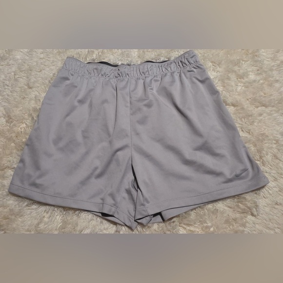 Nike Shorts Gray w/ dark Gray logo on leg
Elastic wst and drawstring sz. Large - Picture 7 of 8